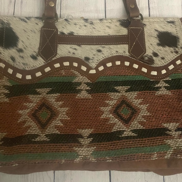 Myra shoulder tote purse. Myra large Tote bag Canvas, hairon and leather.  NWT - Picture 2 of 5